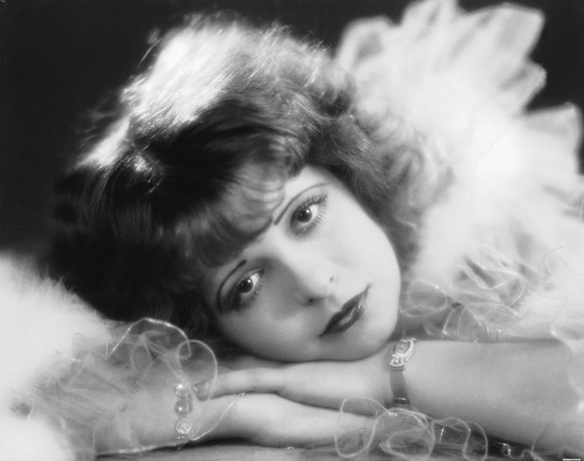 Como Clara Bow, a primeira 'It-Girl', foi o primeiro cancelamento de Hollywood