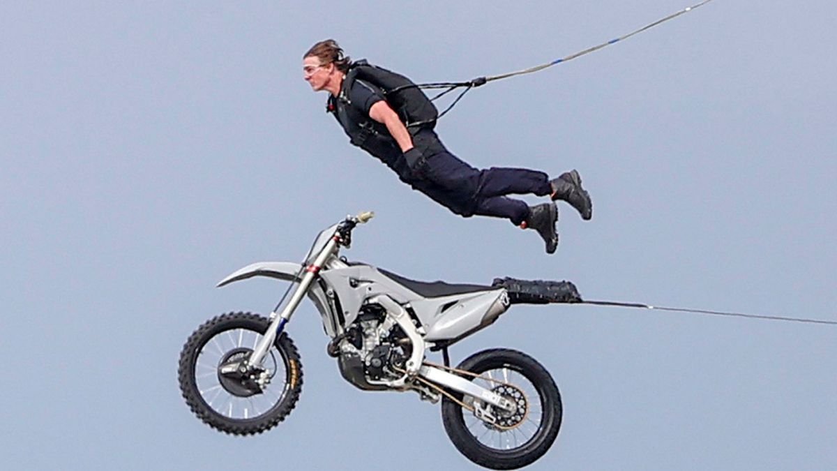 Veja Tom Cruise pular no vazio na cena de ao mais incrvel que ele j fez