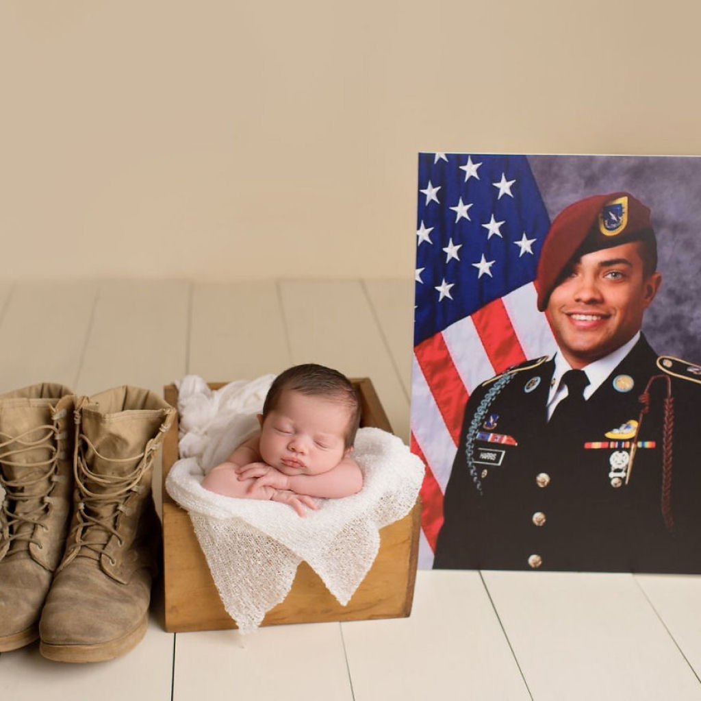 Uma sesso fotogrfica comovente do beb, de um soldado cado, e seus padrinhos do exrcito 04