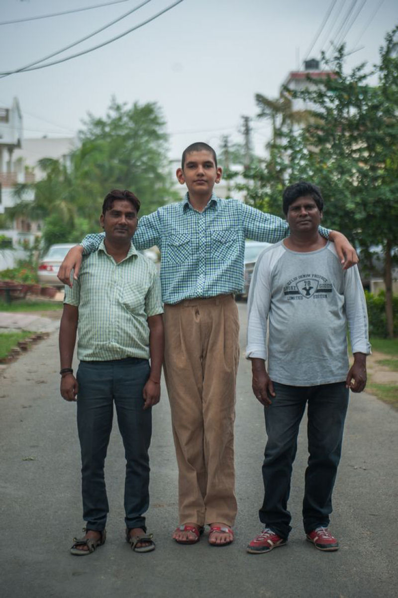 O menino de 8 anos mais alto do mundo mede 2,10 metros 07
