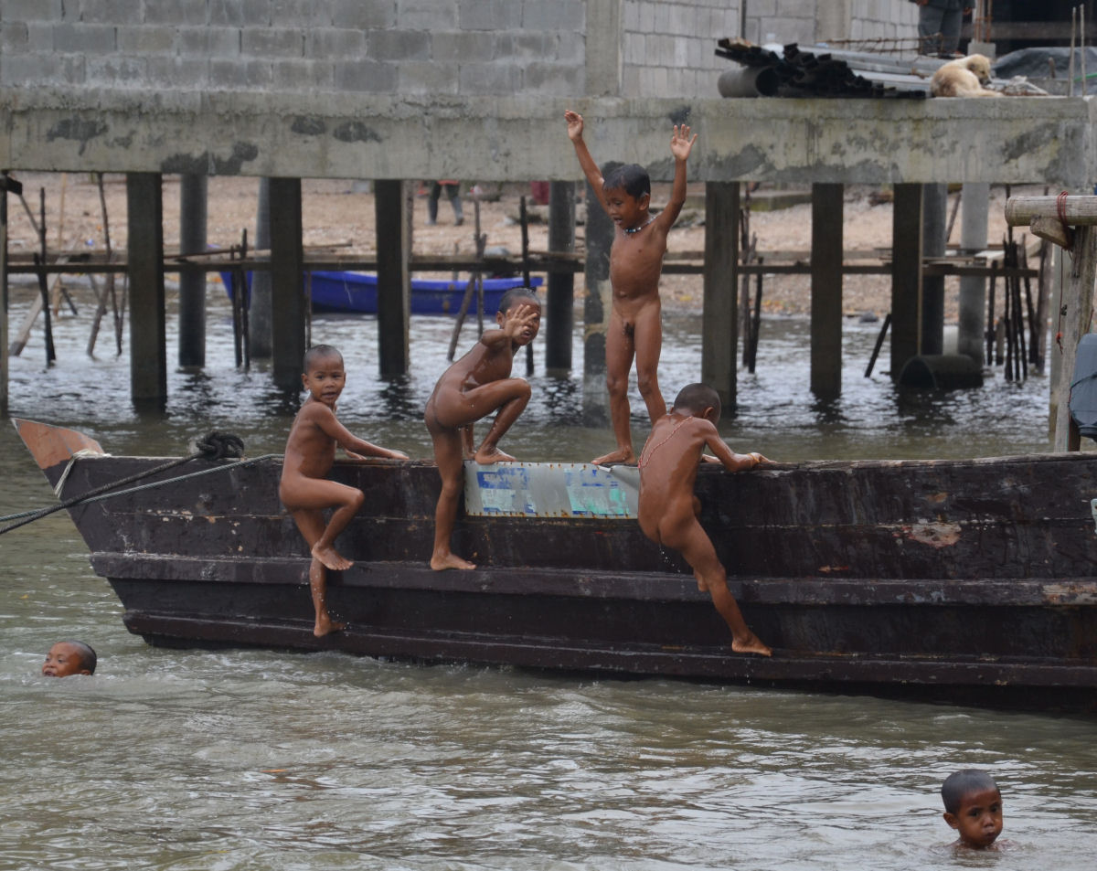 A extraordinria histria dos Moken, a tribo que pode ver sob a gua como os golfinhos