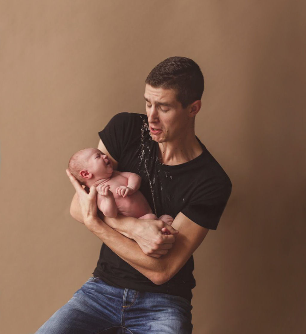 18 Bebês que acrescentaram puro realismo a perfeitas fotos de família 12