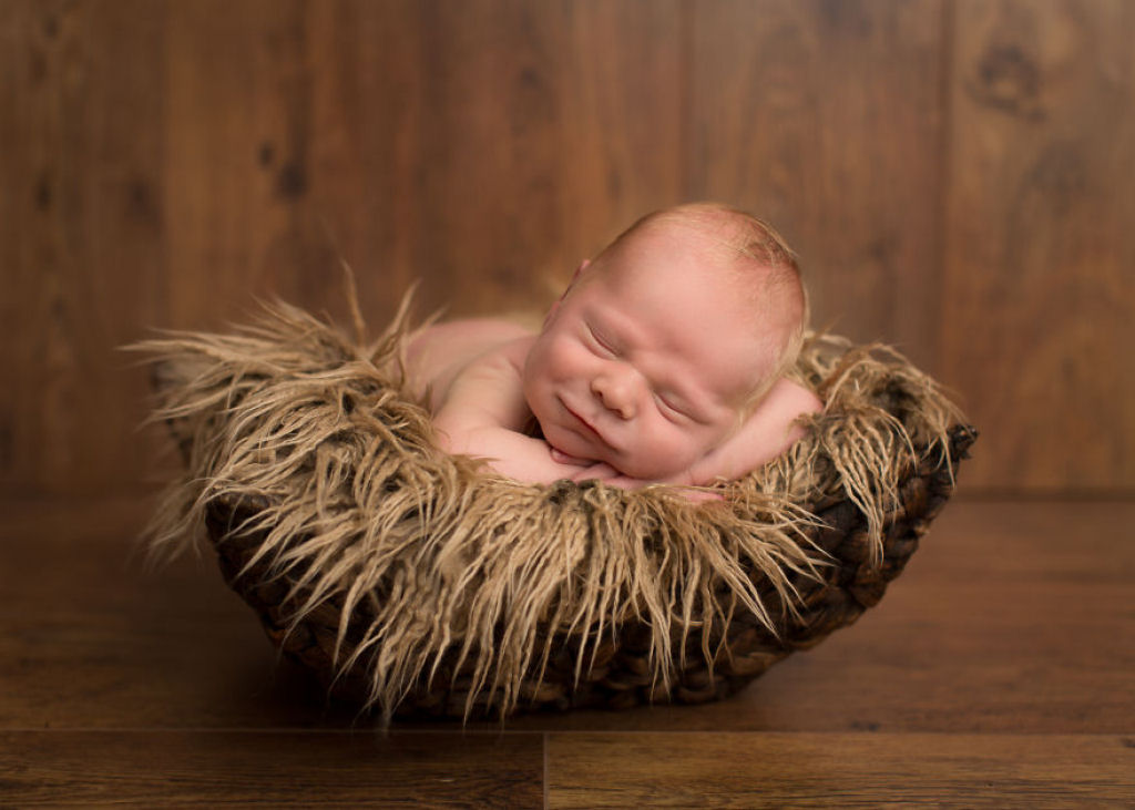 Fotgrafa britnica cria retratos insuportavelmente ternos de bebs dormindo 14