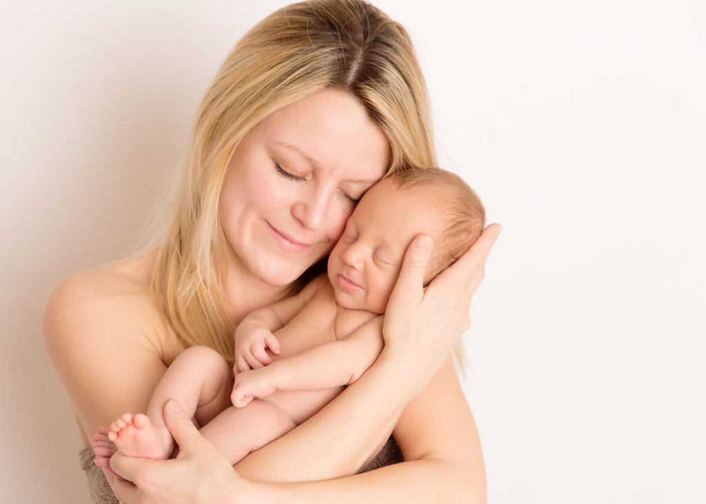 Fotgrafa britnica cria retratos insuportavelmente ternos de bebs dormindo 25