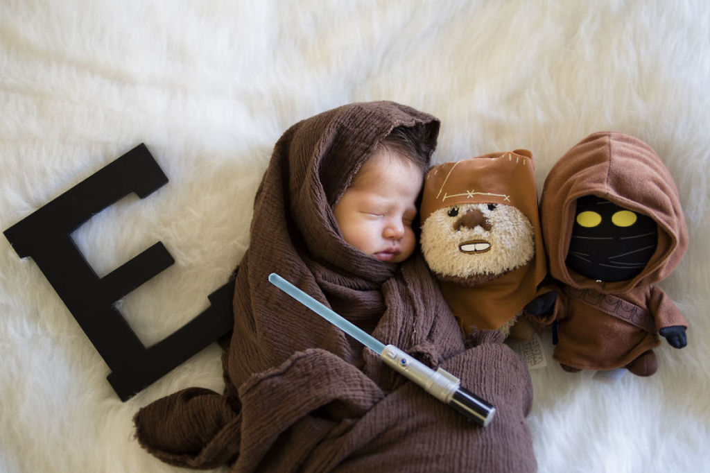 Apesar das complicaes, beb recm-nascido  comemorado com sesso fotogrfica Star Wars 09