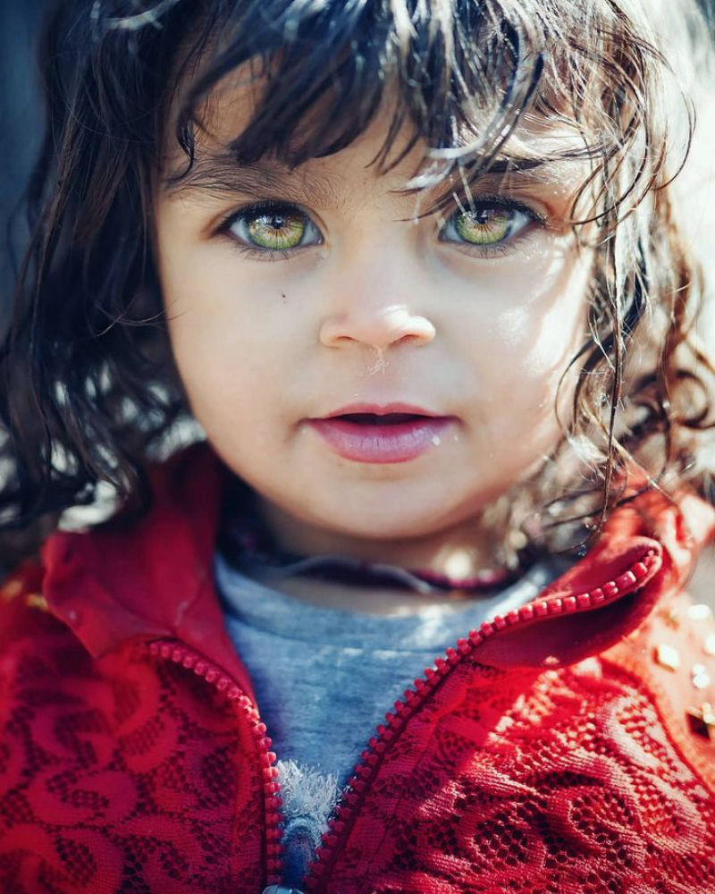 Fotógrafo turco captura a beleza inocente dos olhos de crianças que brilham como joias 08