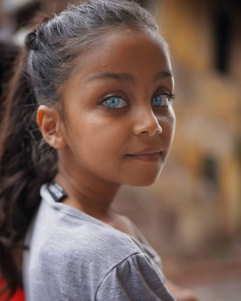 Fotógrafo turco captura a beleza inocente dos olhos de crianças que brilham como joias 22