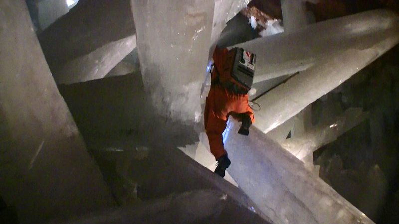 Os cristais gigantes da Caverna de Naica