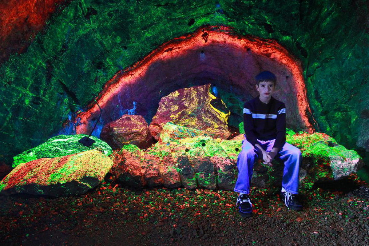 As rochas fluorescentes do Museu da Mineração de Sterling Hill 07