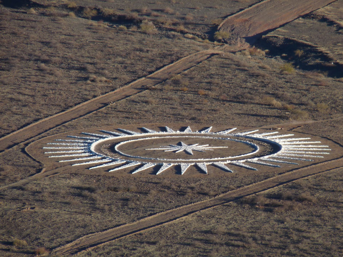 Suíço construiu um espaçoporto para OVNIs na Argentina, seguindo recomendações dos próprios alienígenas