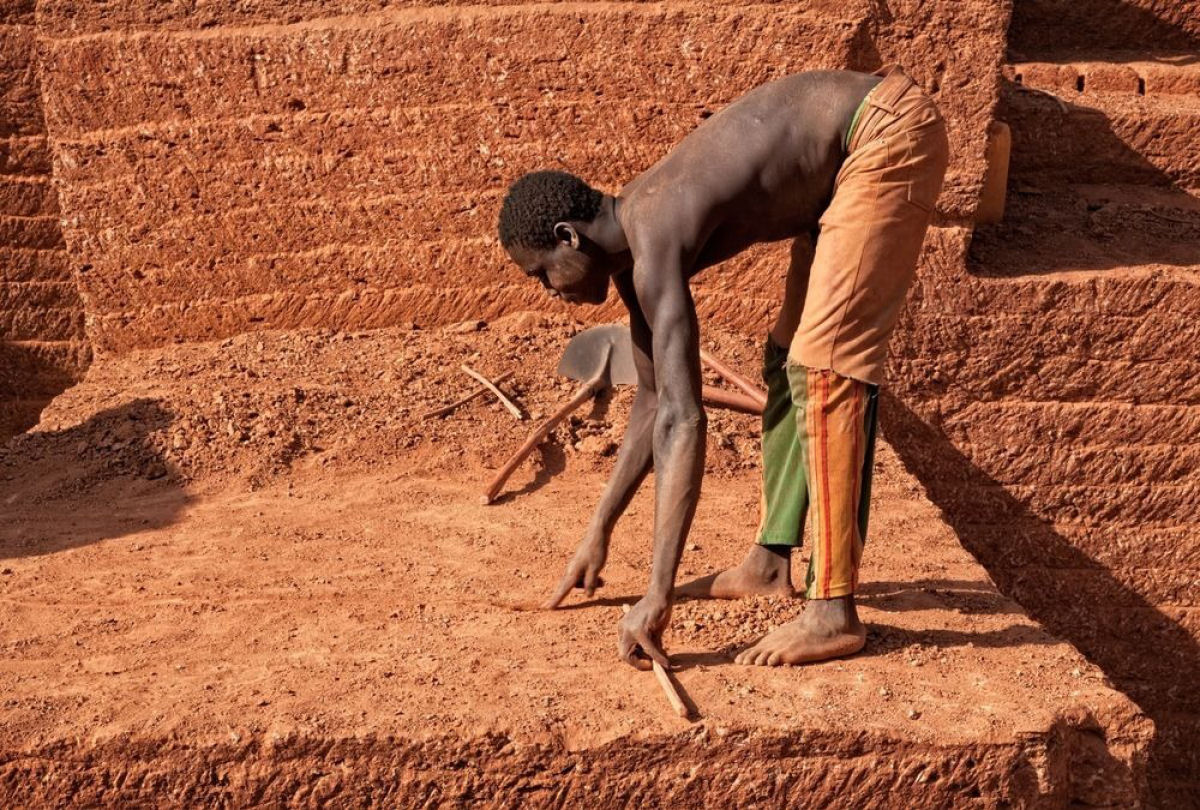 A pedreira de tijolos de Karaba em Burkina Faso 13