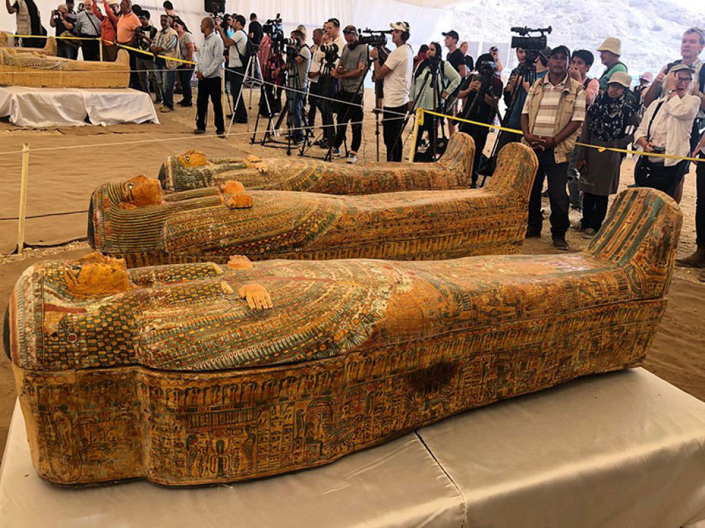 30 sarcfagos de 3.000 anos foram encontrados em Luxor, Egito 05
