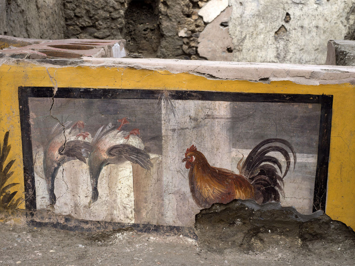 Arqueólogos descobrem antiga lanchonete de 2000 anos em Pompeia