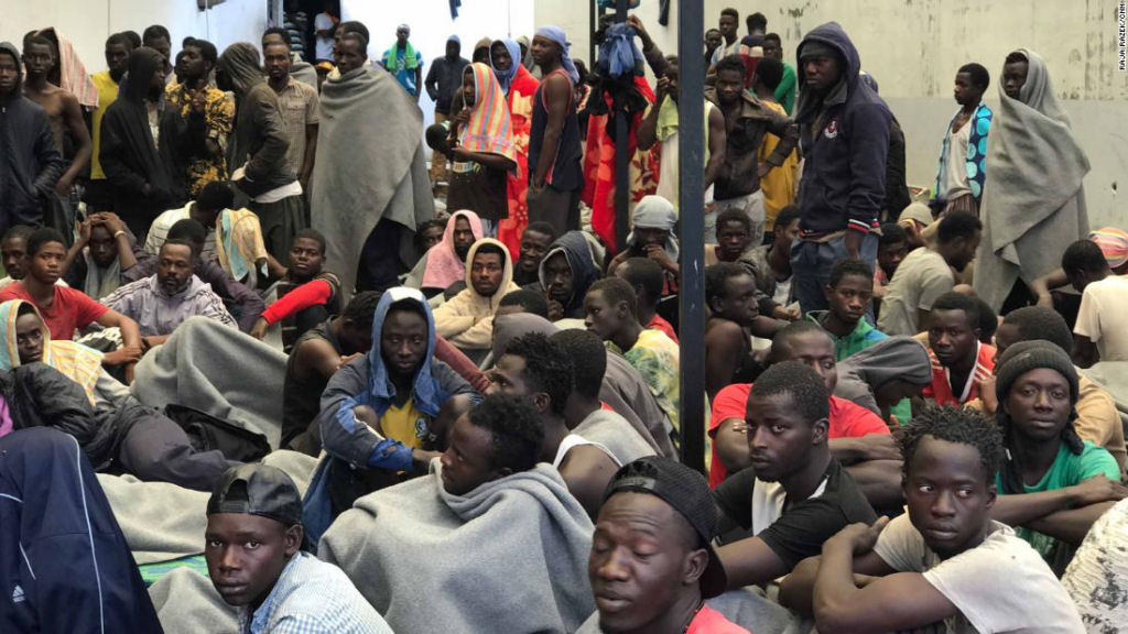 Venda de humanos: na Lbia leiloam refugiados como escravos