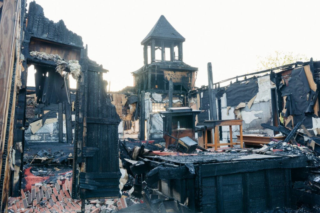 Jovem americano queimou 3 igrejas para criar influncia como msico de black metal