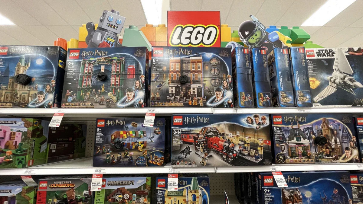 Como os Legos passaram de um brinquedo humilde a um item cobiado no mercado negro