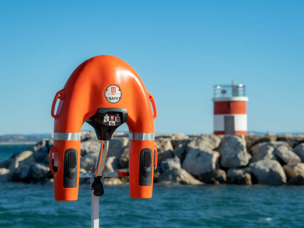 Salva-vidas controlado remotamente foi projetado para resgatar pessoas em condies desafiadoras