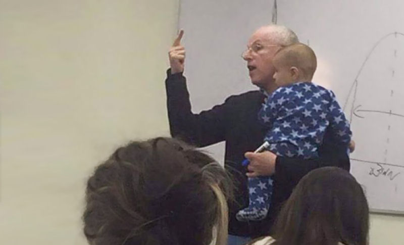 Quando o beb de uma aluna comeou a chorar na classe, este professor respondeu da melhor maneira
