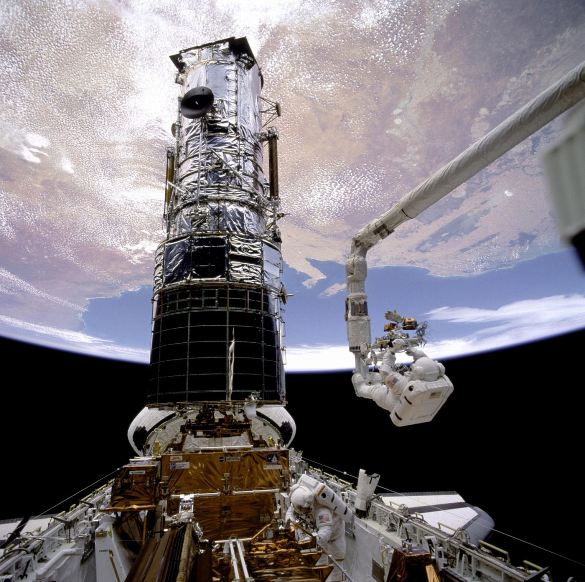 O Hubble completará 25 anos, e isto é o que ele mostrou para a gente 05
