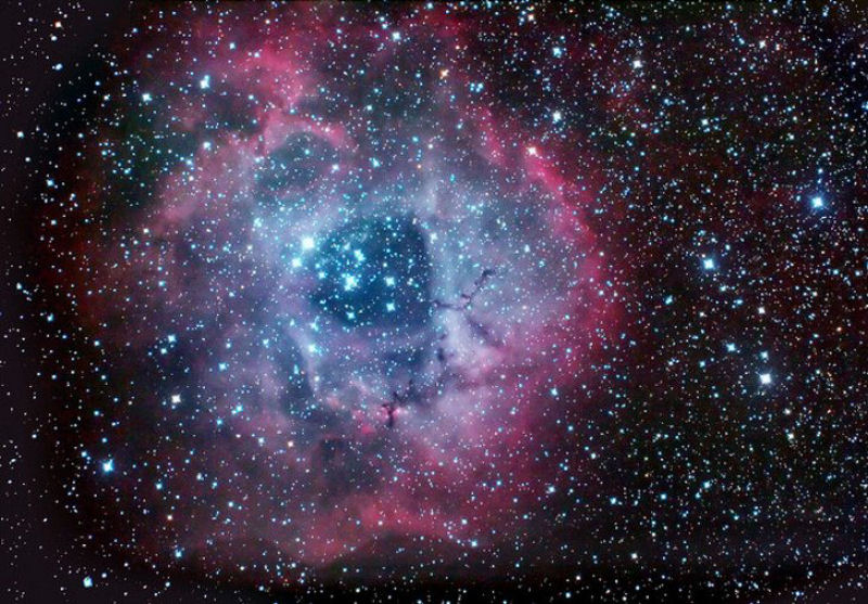 21 Nebulosas descobertas pela NASA, cujas formas e cores parecem irreais 12