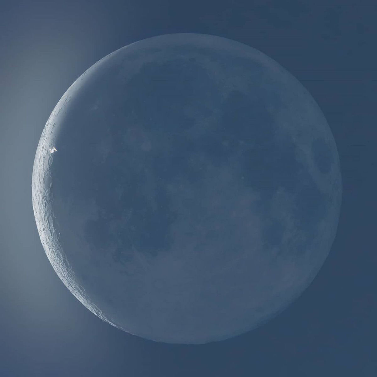 Fotos incríveis registram a estação espacial internacional passando na frente do Sol e da Lua