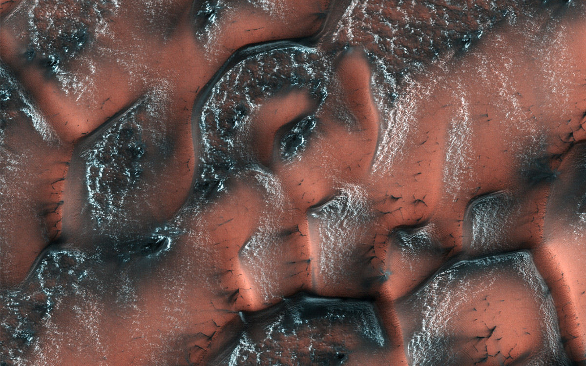  oficial: descobrem colunas de gelo de gua sob a superfcie de Marte 17