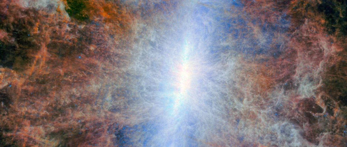 Foto superbrilhante da galxia mostra como o Webb supera o Hubble
