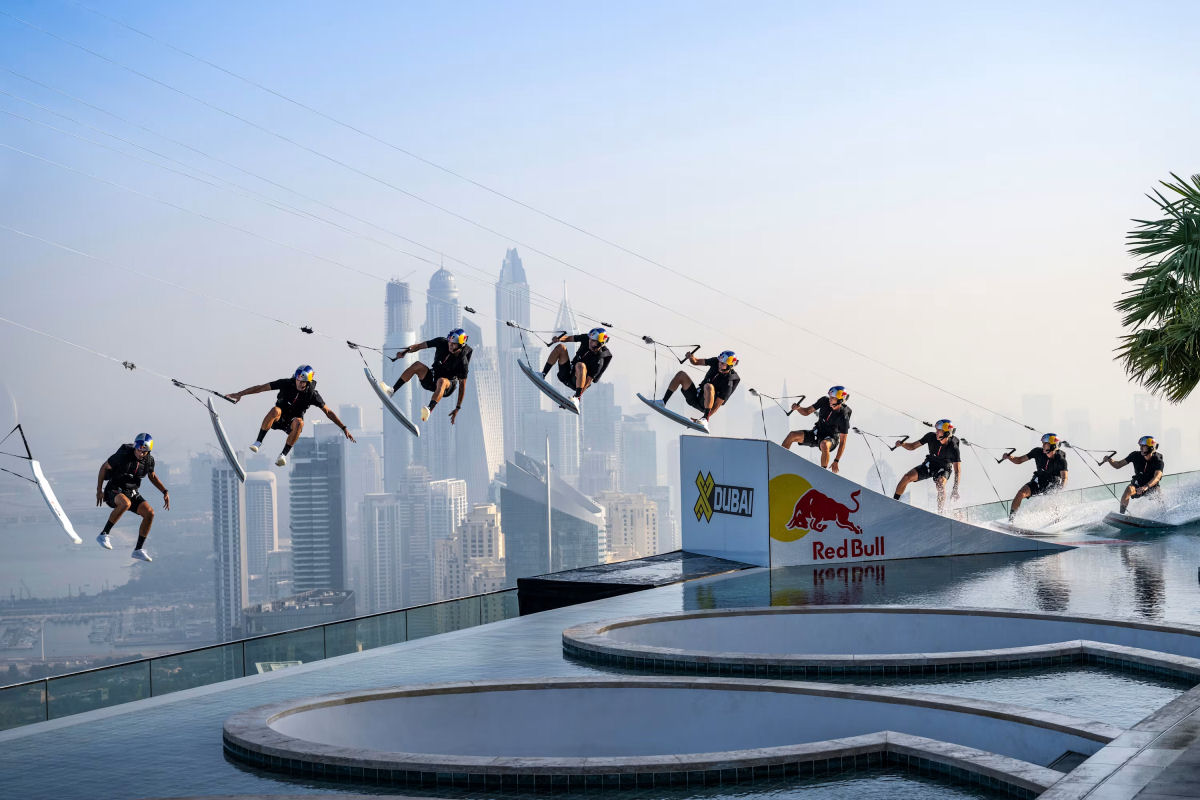 Temerrio completa salto de WakeBASE de piscina infinita em Dubai rebocado por um drone