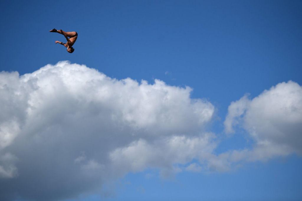 As impressionantes imagens dos saltos ornamentais extremos do Mundial de Natação de Cazã 04