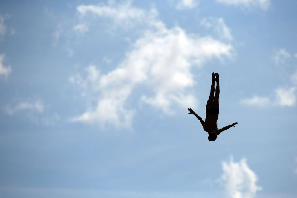 As impressionantes imagens dos saltos ornamentais extremos do Mundial de Natação de Cazã 07