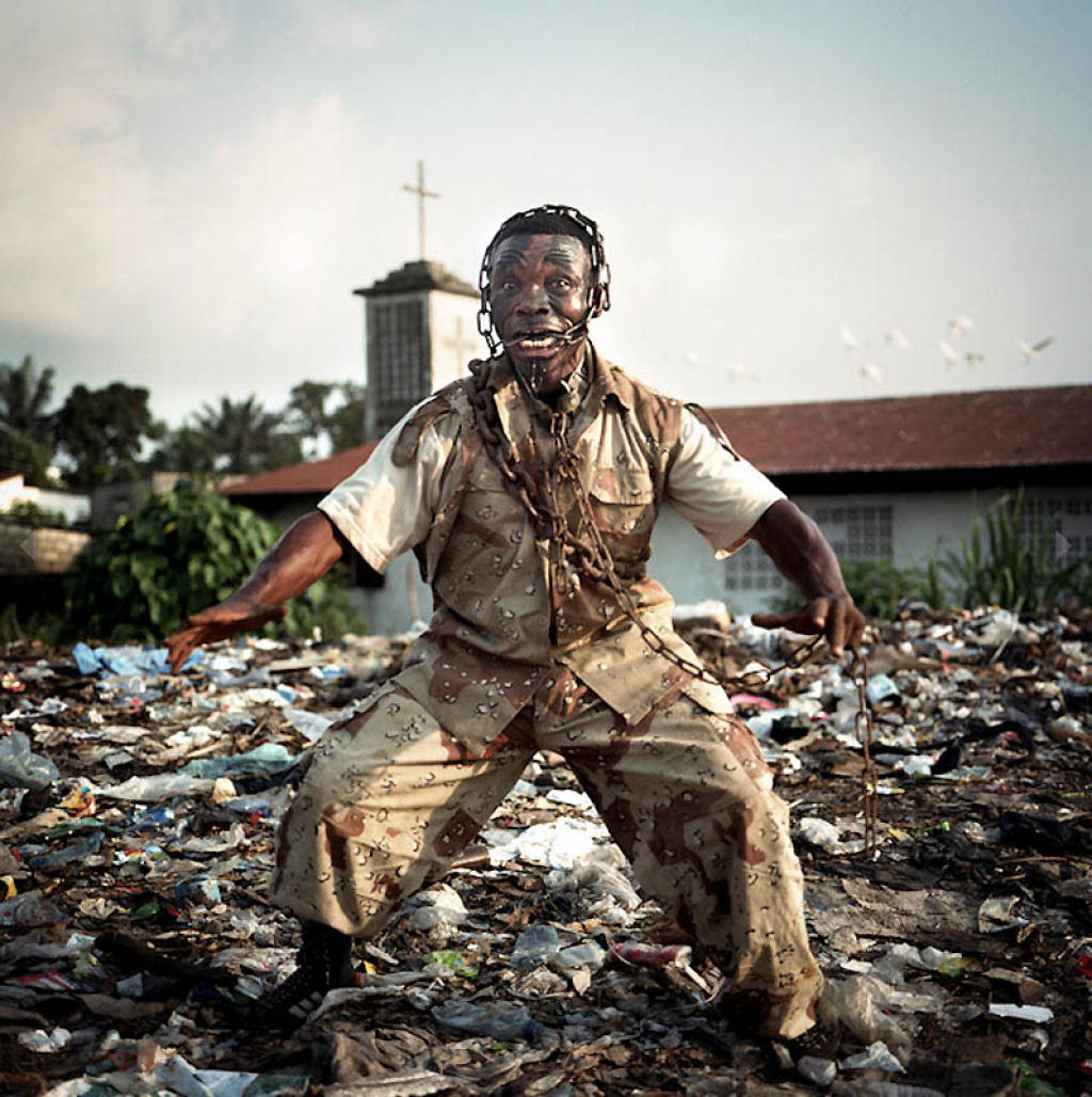 Retratos de lutadores de wrestling do Congo 10