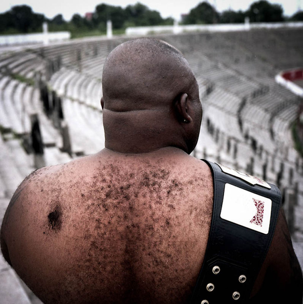 Retratos de lutadores de wrestling do Congo 19