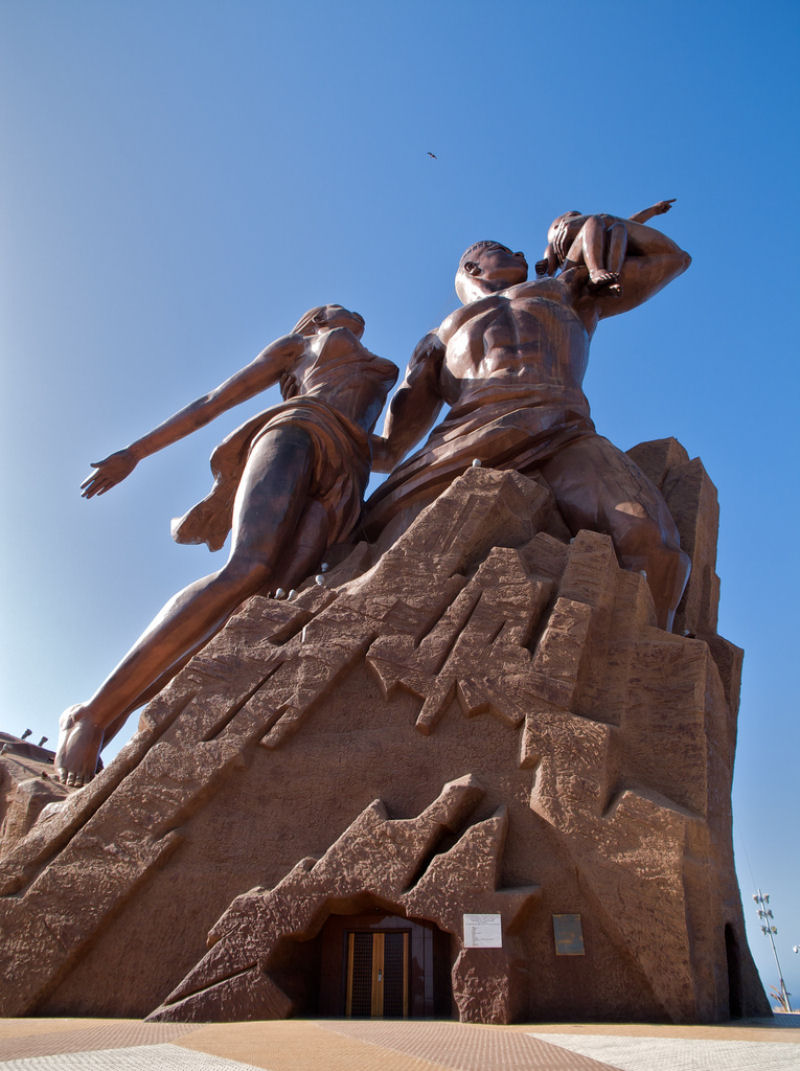 Monumento ao Renascimento Africano, um símbolo magnificência ou de loucura? 03