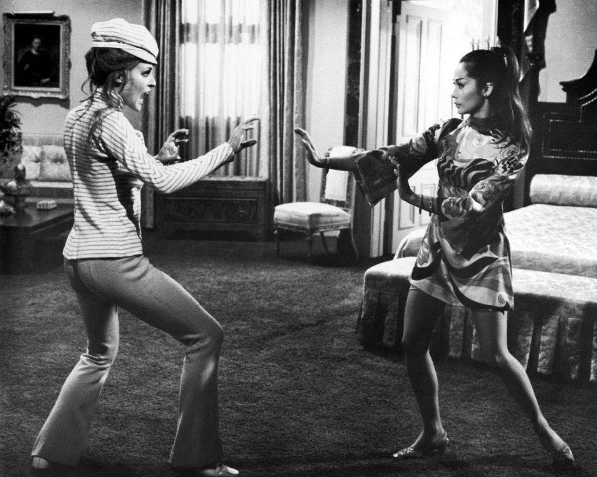 Bruce Lee treinou Sharon Tate e Nancy Kwan em 1968 para uma comédia 07