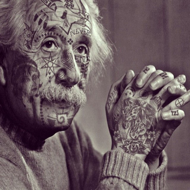 Artista reimagina celebridades completamente cobertas de tatuagens 12