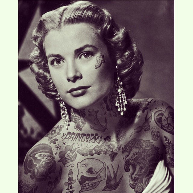 Artista reimagina celebridades completamente cobertas de tatuagens 20