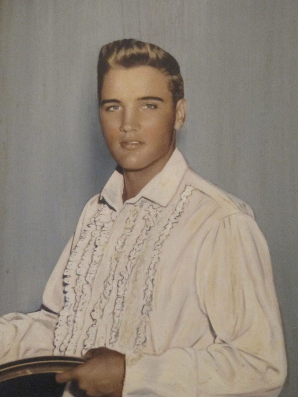 Fotos antigas de Elvis Presley mostram que ele era realmente loiro 06