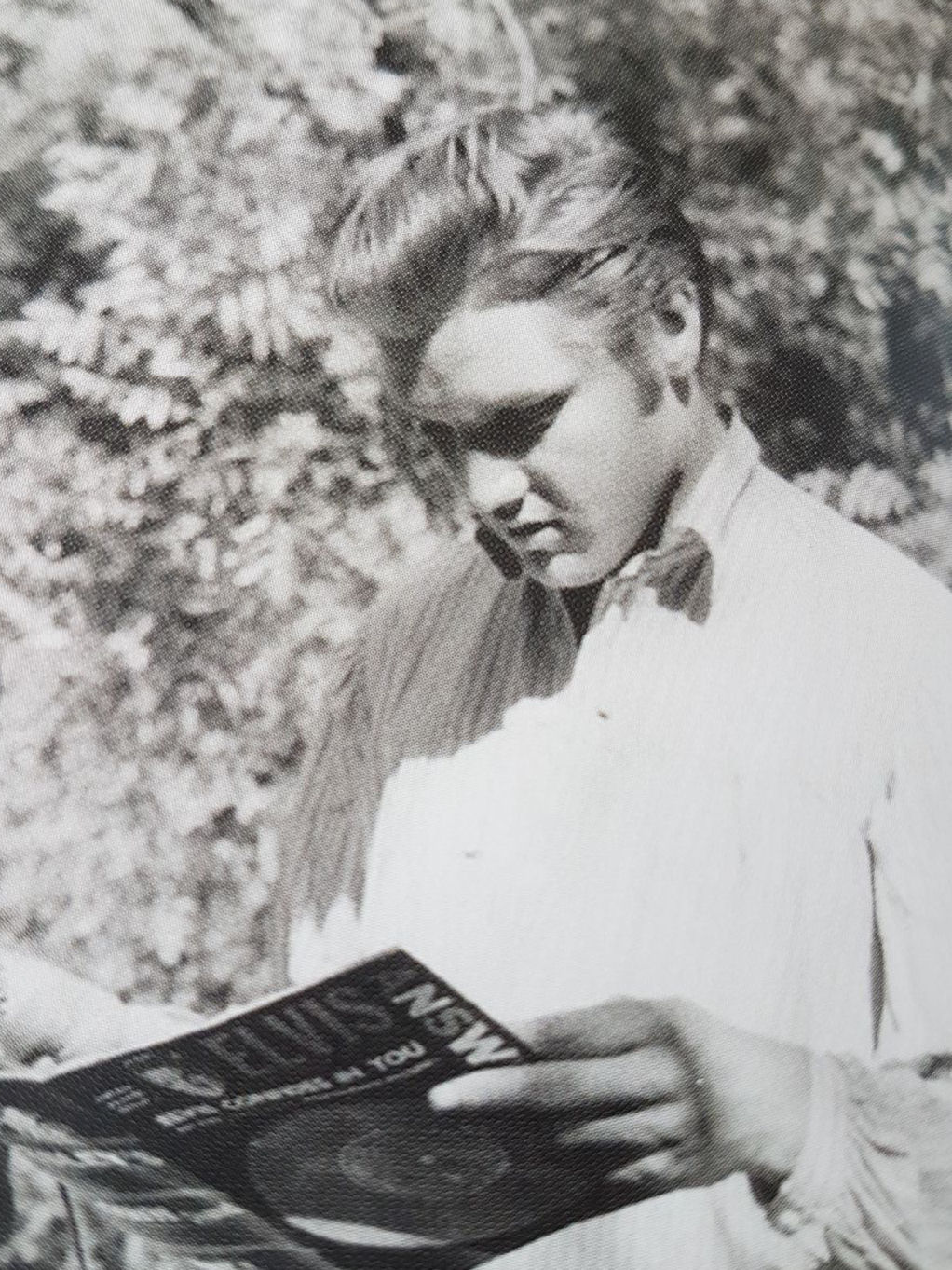 Fotos antigas de Elvis Presley mostram que ele era realmente loiro 12