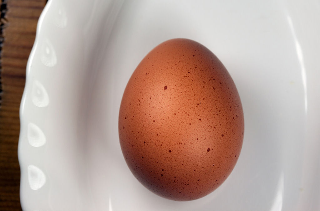 9 anomalias que voc pode encontrar nos ovos de galinha (e o que significam)