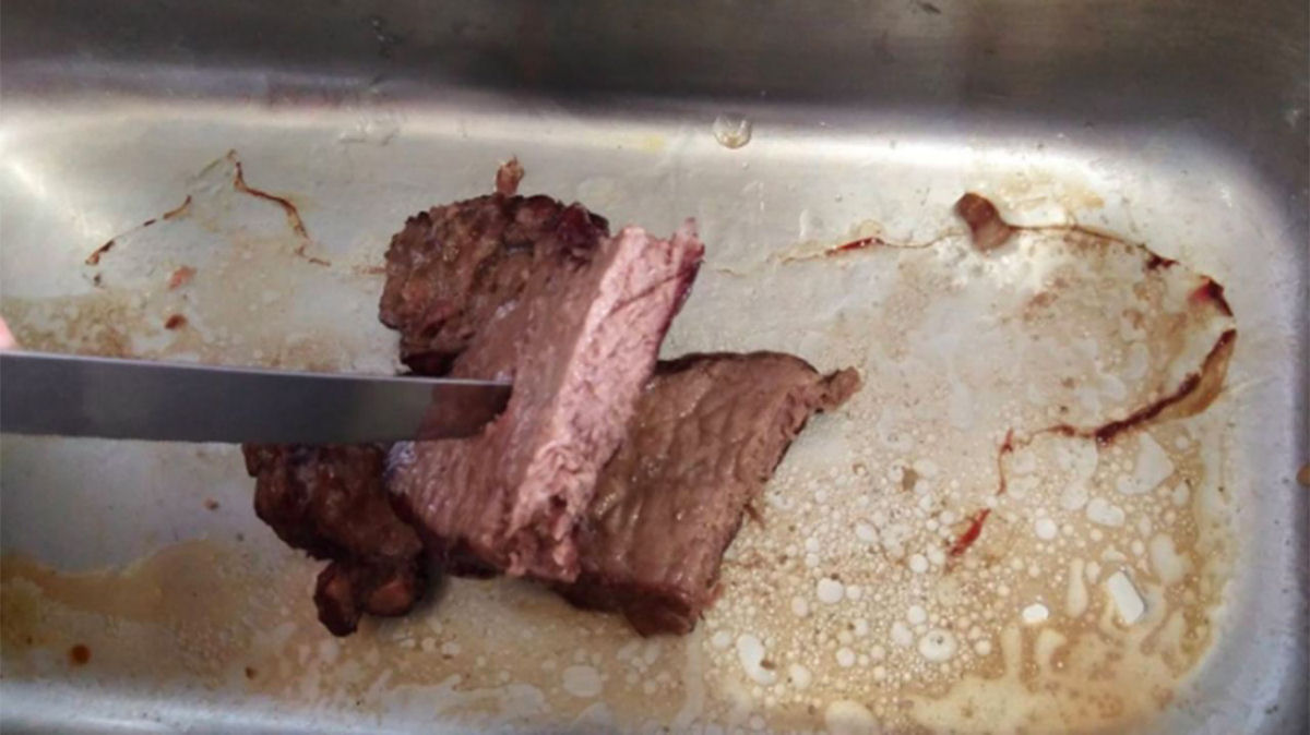 Australiano deixa um fil cru no carro e encontra a carne assada horas depois