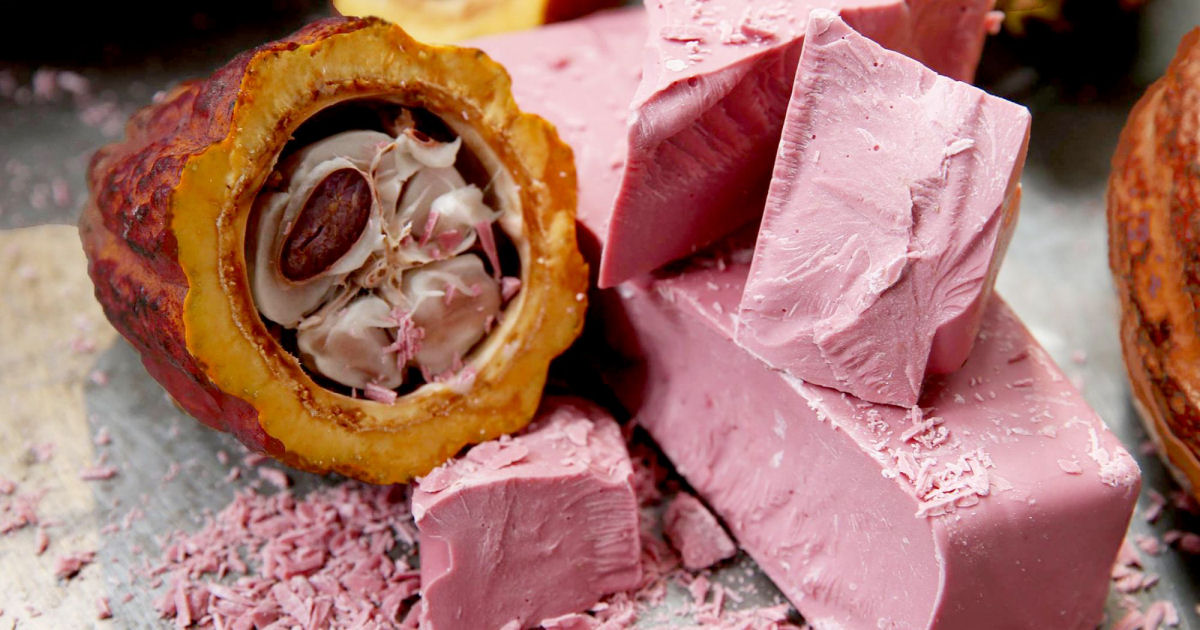 Companhia sua cria o primeiro chocolate naturalmente rosa