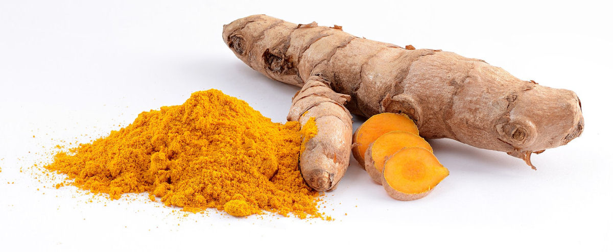 Na Era de Ouro da Cúrcuma, quem lucra e quem paga o preço?