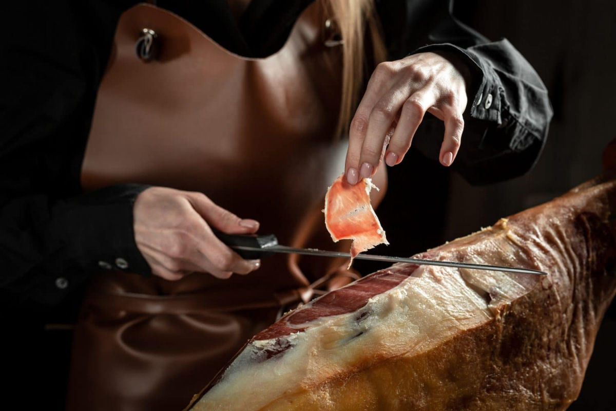 Por que o presunto ibrico espanhol  a carne curada mais cara do mundo?
