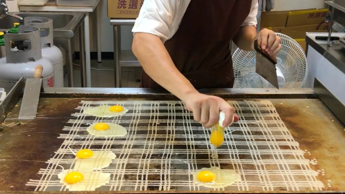 Uma omelete xadrez taiwanesa incrivelmente única