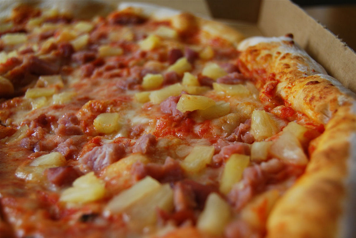 A verdadeira origem da pizza mais polmica da histria: a havaiana