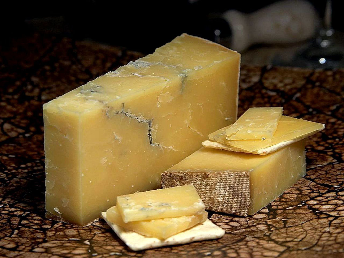O que torna o queijo Cheddar tão gostoso?