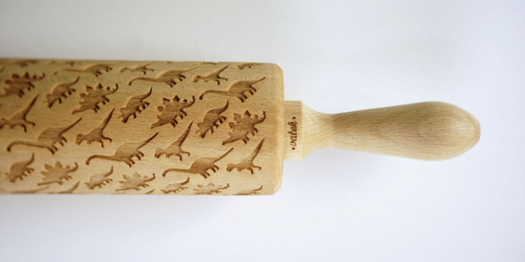 Veja este criativo rolo de madeira que imprime padres decorativos 10