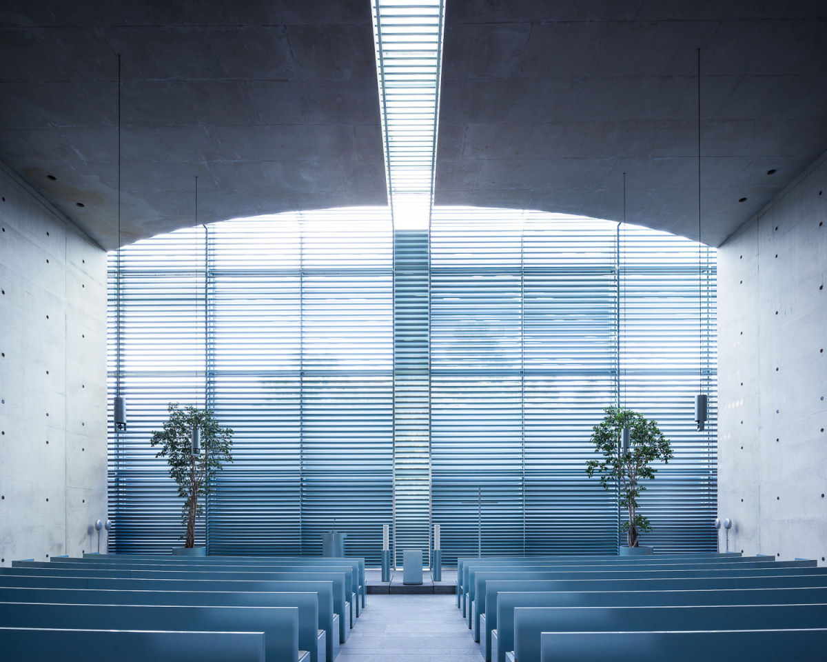 Espaços Sagrados: os grandes interiores de igrejas modernas na Europa e Japão 14