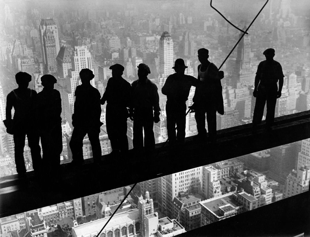 Como foi feita a icnica foto dos 11 trabalhadores dependurados a 240 metros de altura