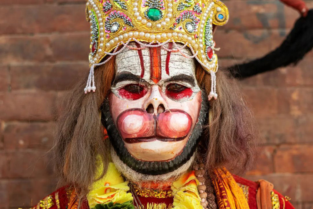 Retratos capturam os rostos coloridos de peregrinos durante um importante festival hindu 04